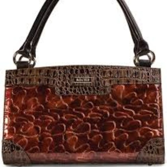 Dani Miche Shell - Picture 1 of 1